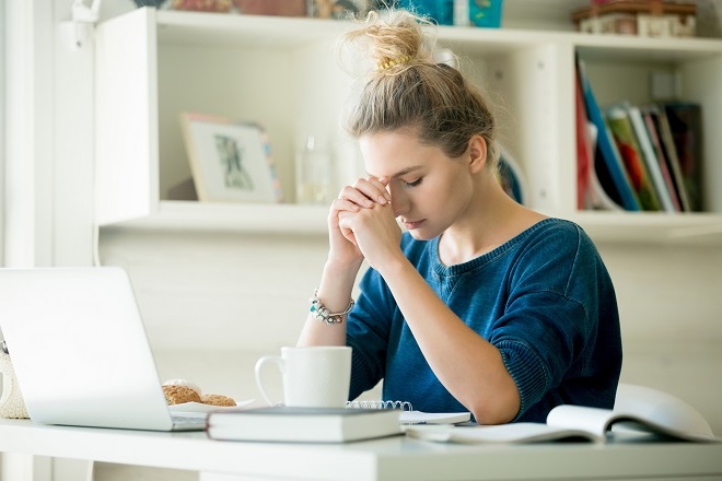 Three ways to combat imposter syndrome - Hays career advice