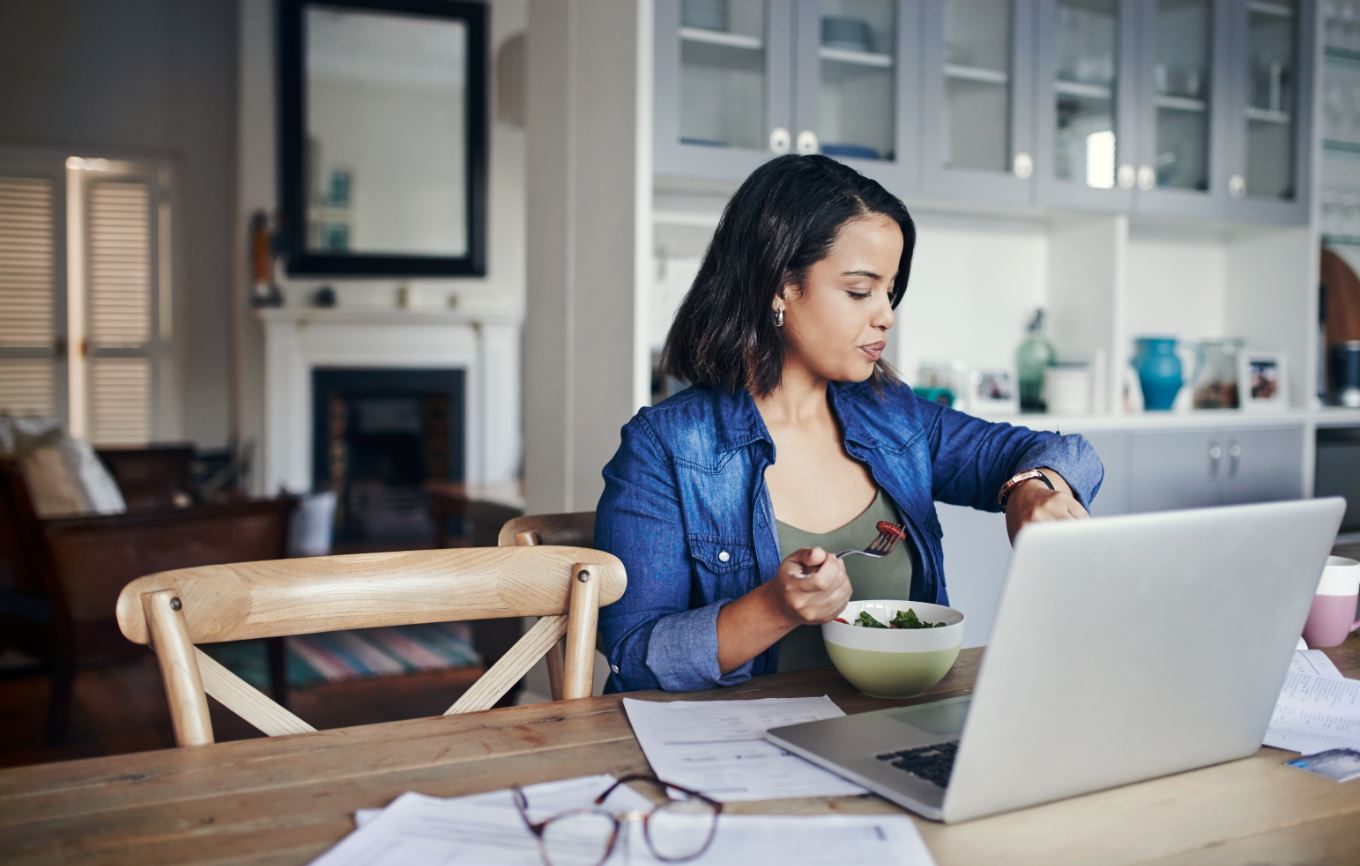 5 time-saving hacks to help you to manage your personal brand online